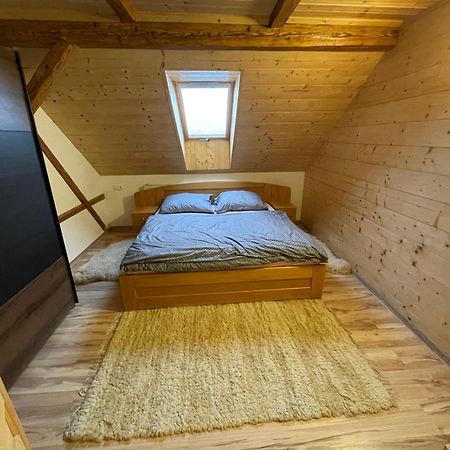 Apartmany Pod Kloboukem Jáchymov Esterno foto