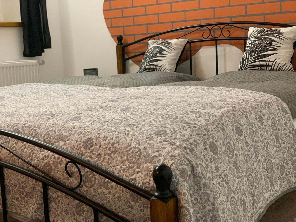 Apartmany Pod Kloboukem Jáchymov Esterno foto