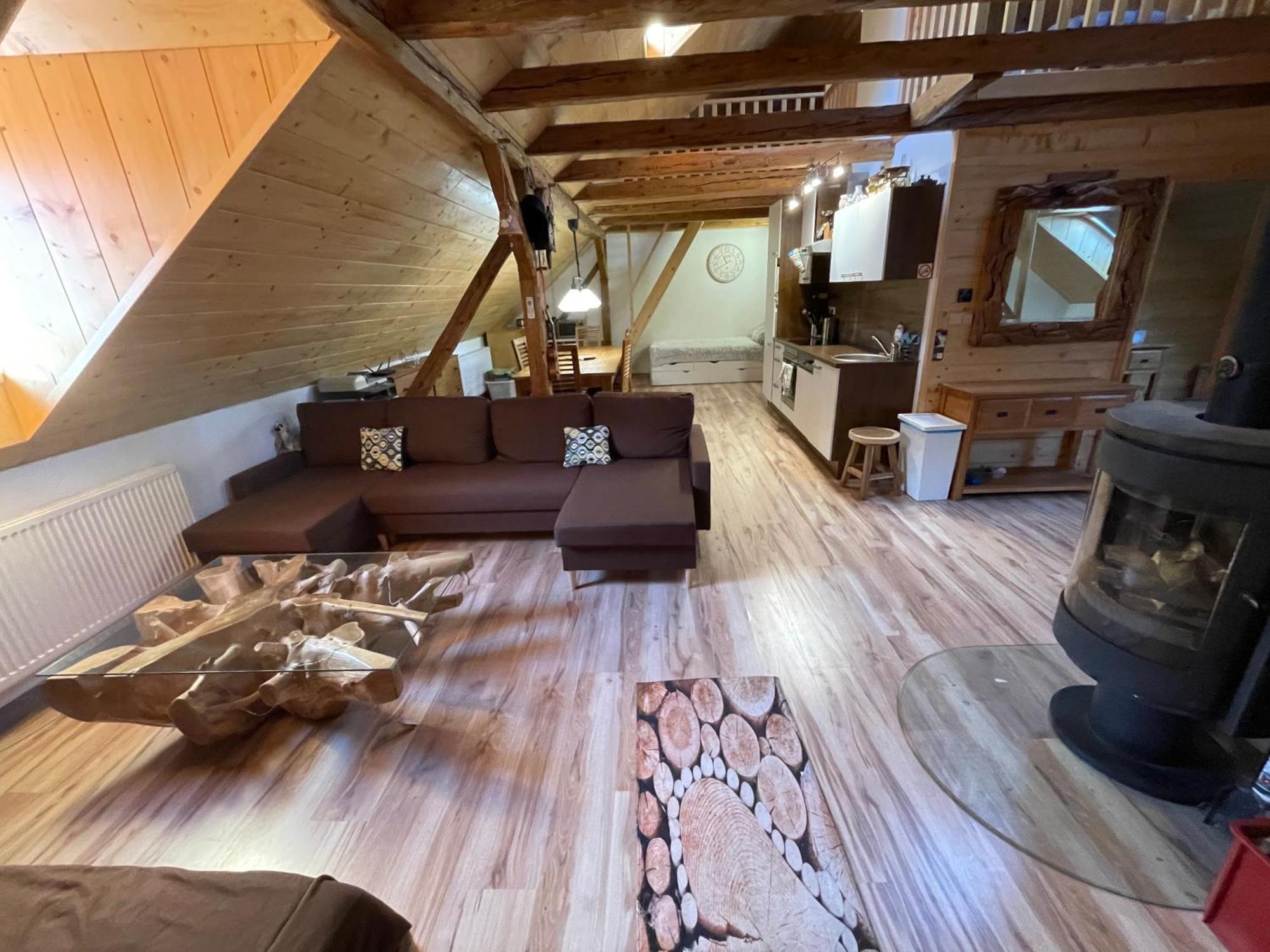 Apartmany Pod Kloboukem Jáchymov Esterno foto